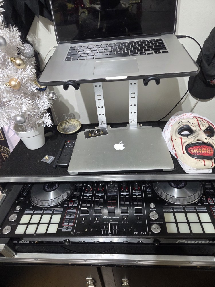 Pioneer DDJ-SX2 DJ Controller