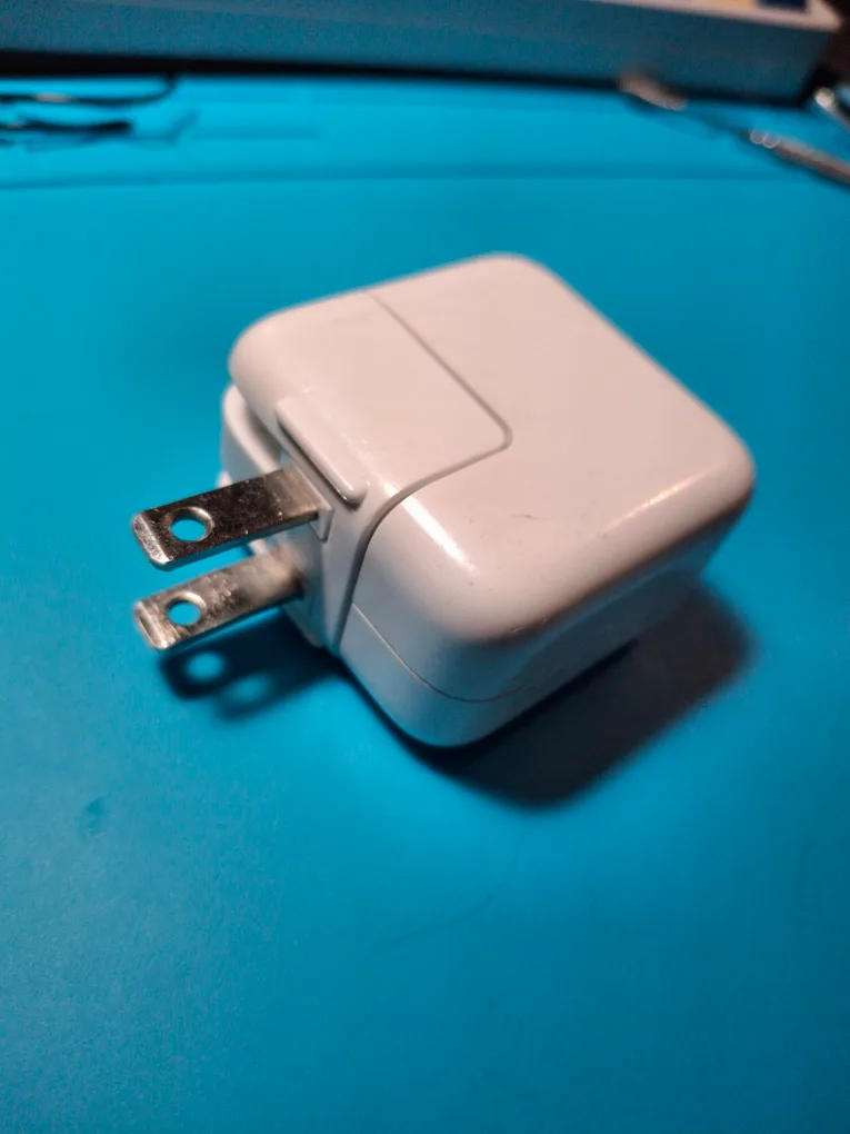 oem Apple A1205 iPod USB Power Adapter 2006 ❤️ thumbnail