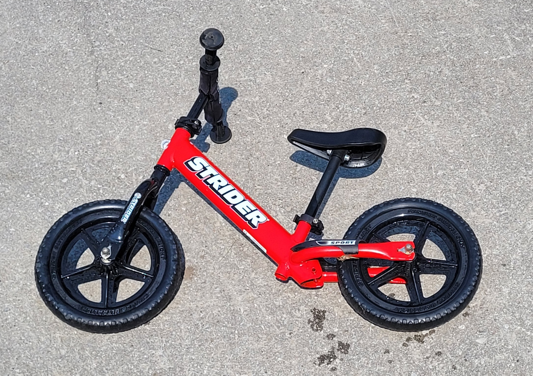Strider Balance Bike - Red