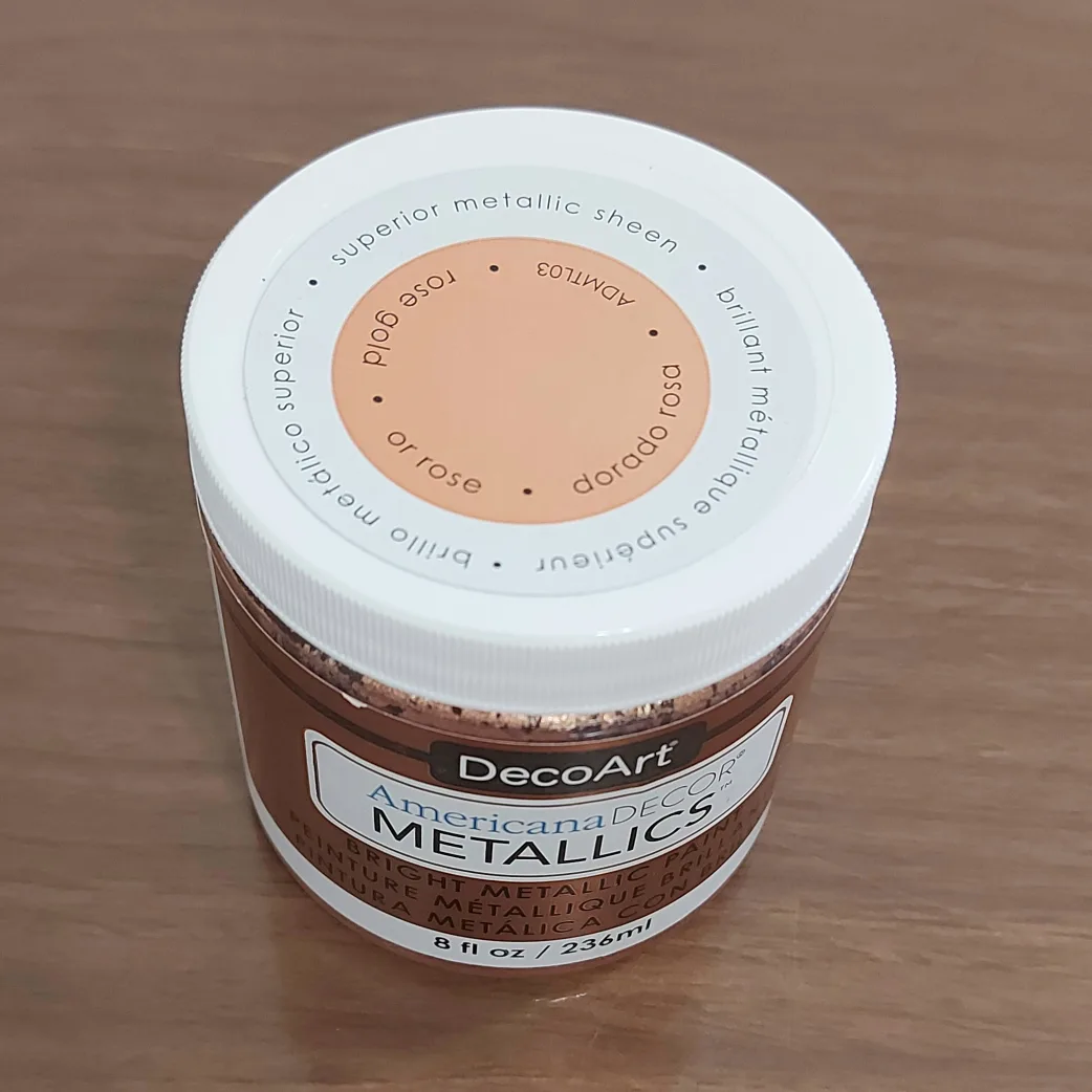 DecoArt Metallics rose gold paint 🎨 brand new and sealed image indicator(2)