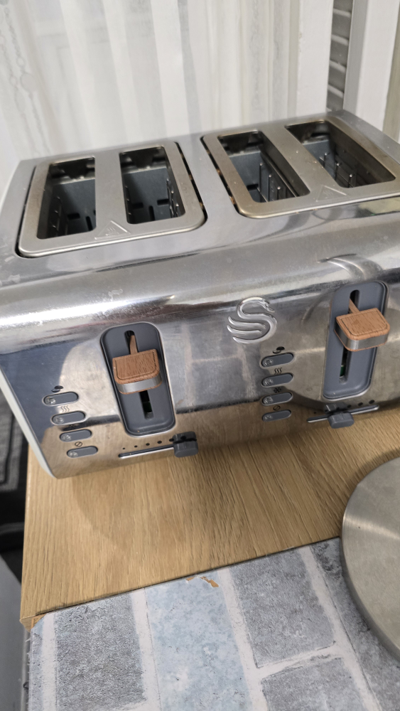 Swan 4-Slice Toaster & Cutlery Organizer