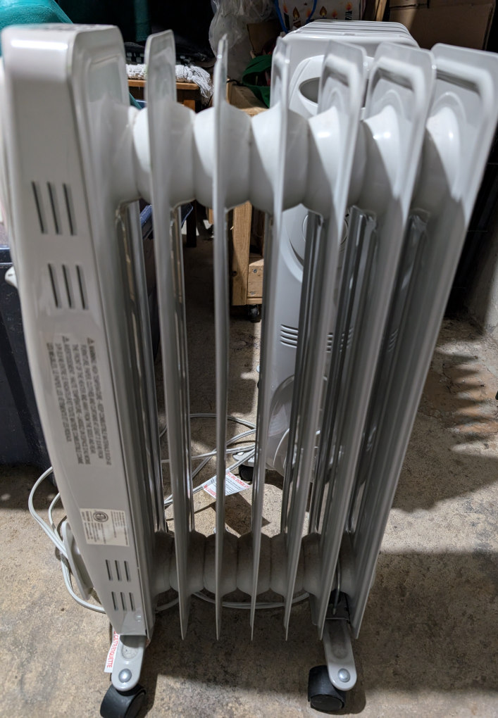 Two Pelonis Oil-Filled Radiator Heaters $50 EACH - photo 4