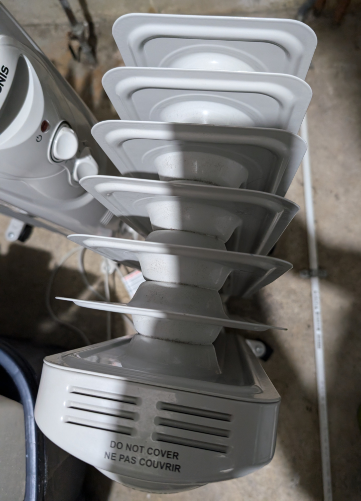 Two Pelonis Oil-Filled Radiator Heaters $50 EACH - photo 5