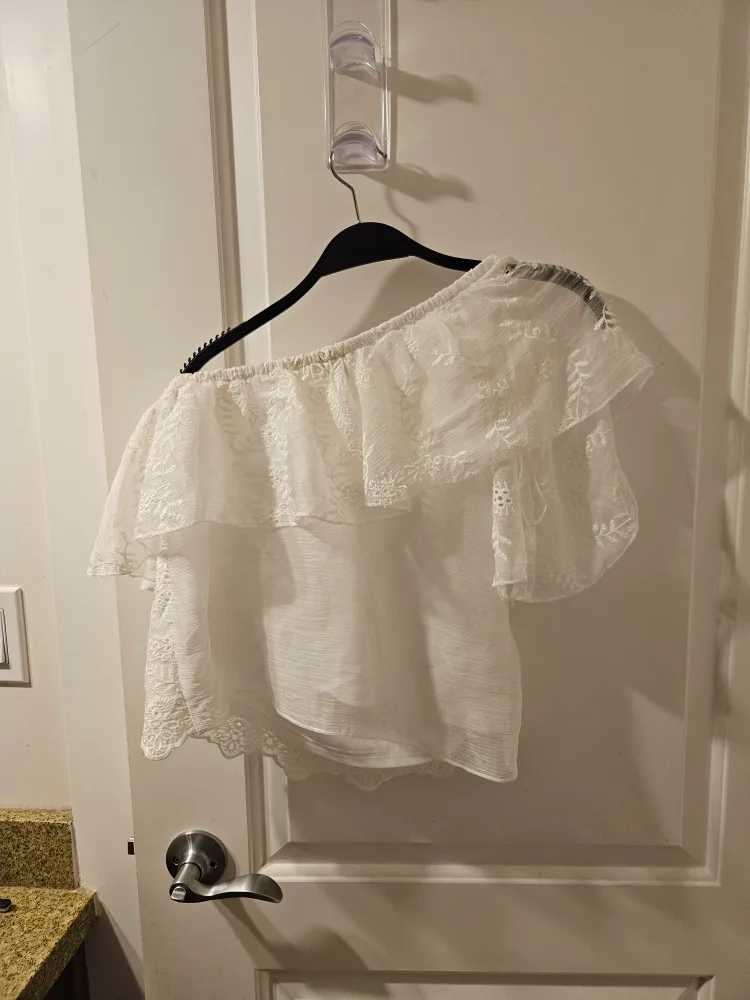 Lipsy London White Lace One Shoulder Top - US 4 🧡 image indicator(2)