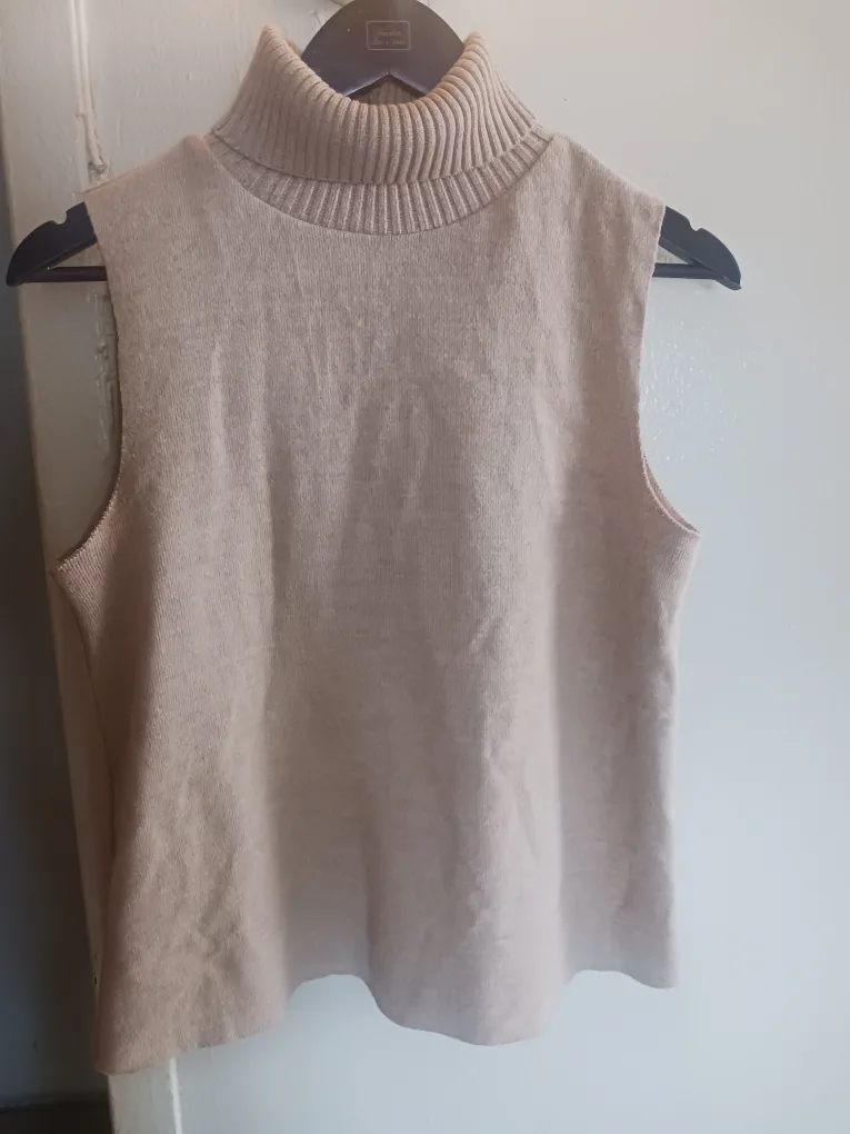 Zara Sleeveless Turtleneck Knit Top medium thumbnail