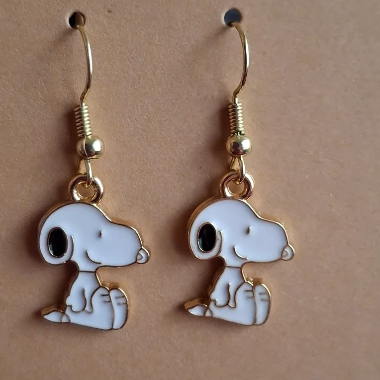 Snoopy Dangle Earrings thumbnail