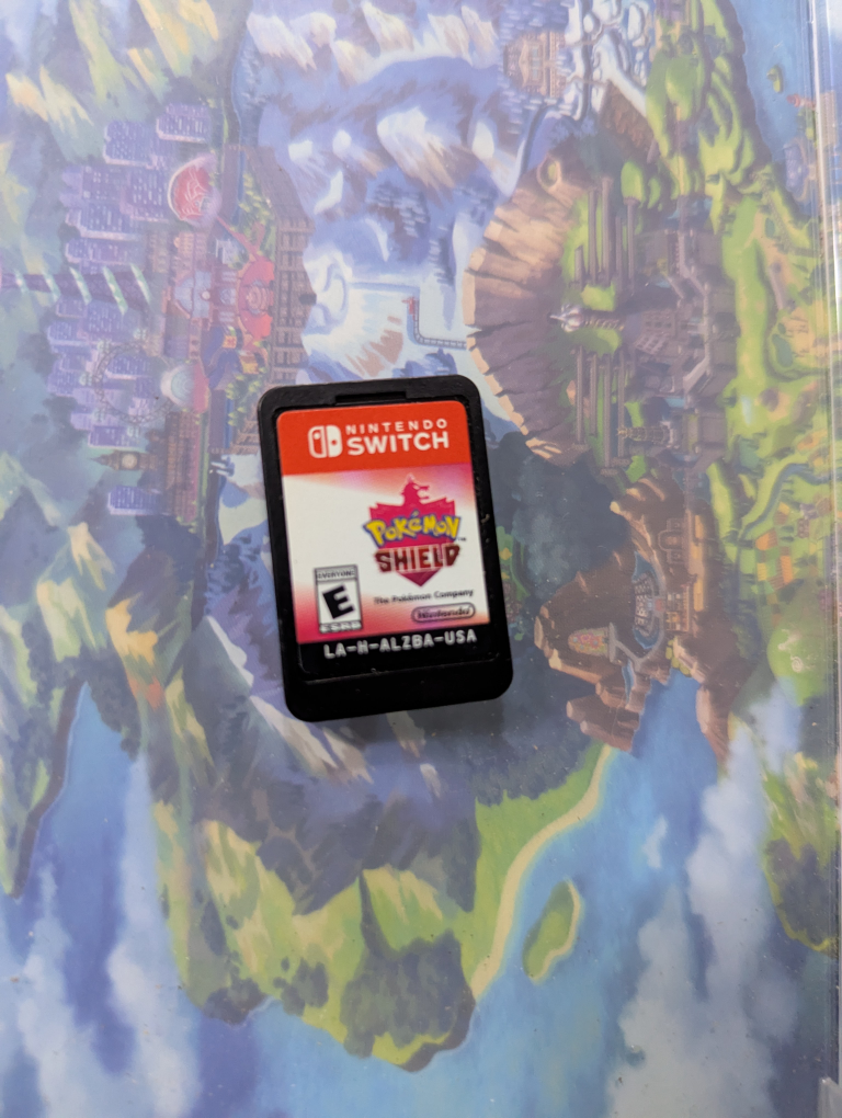 Pokémon Shield - Nintendo Switch Game - photo 2