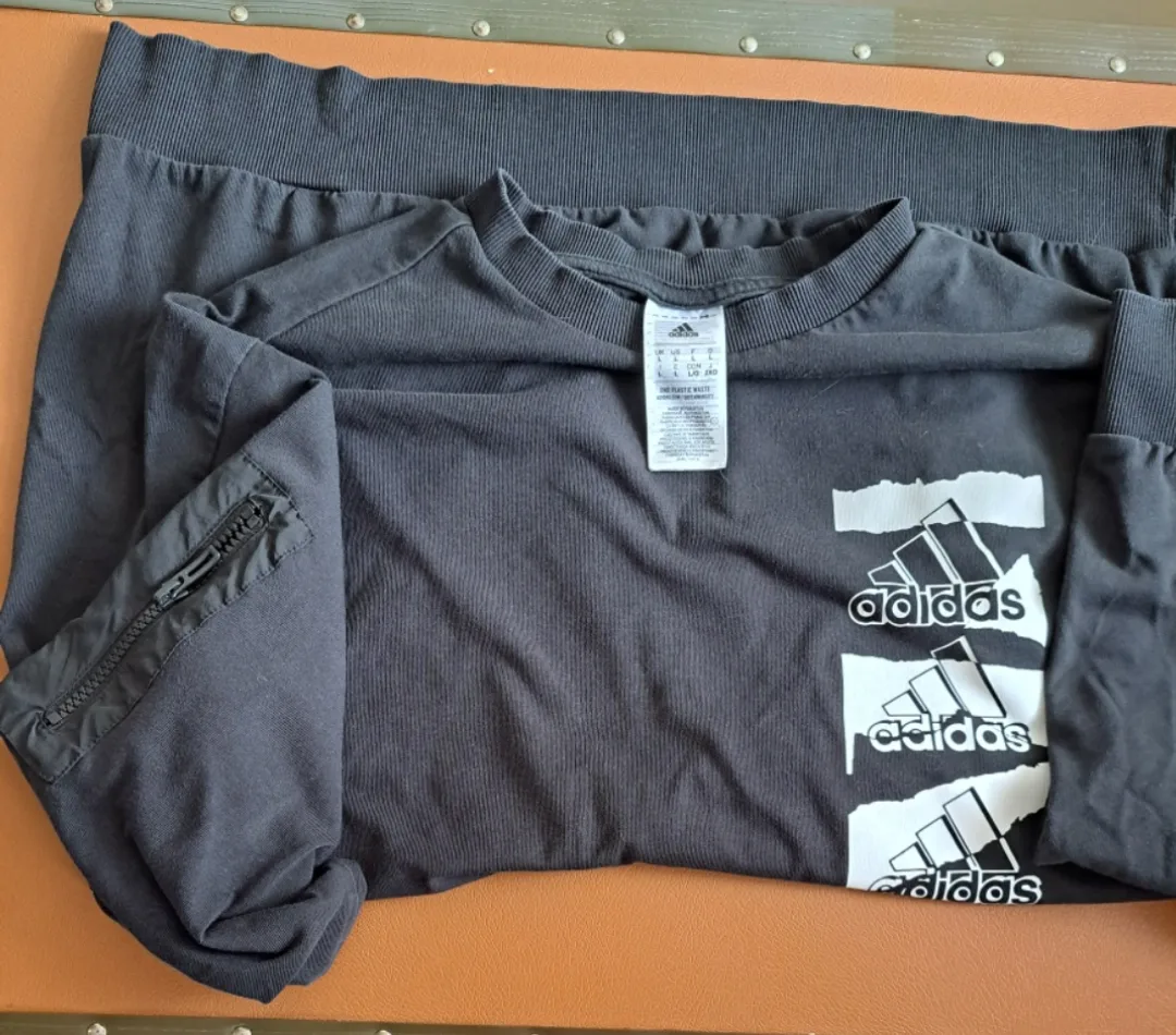 Adidas Black Long Sleeve Shirt - Size L thumbnail
