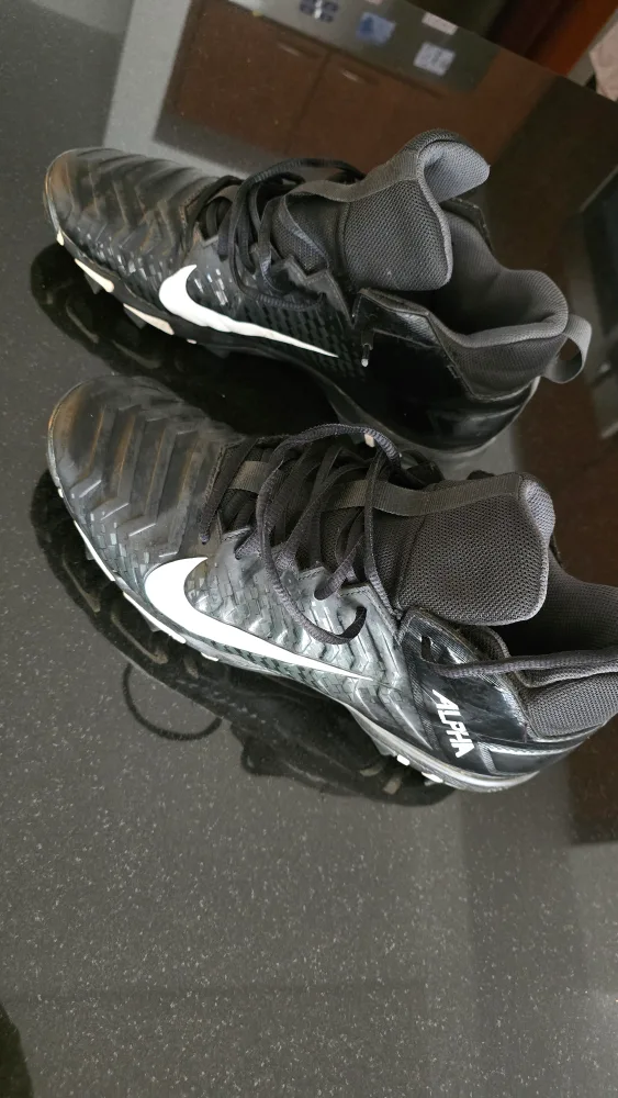 Nike Alpha Menace Pro 3 Football Cleats - Size 10 thumbnail