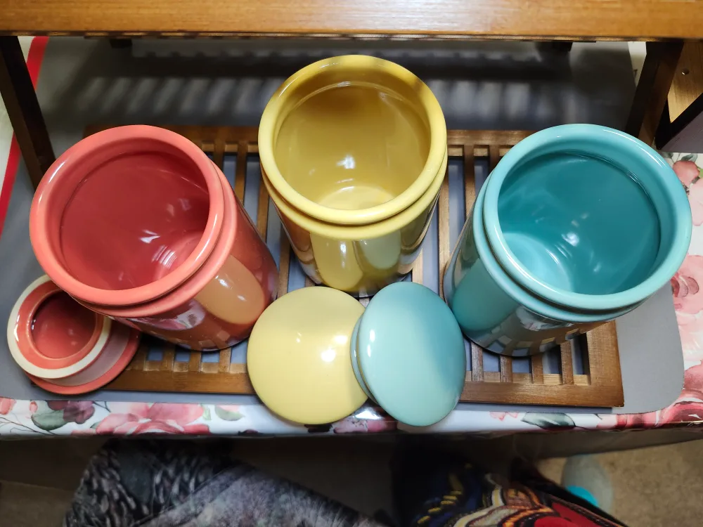 Set of 3 Colorful Ceramic Kitchen Canisters image indicator(2)