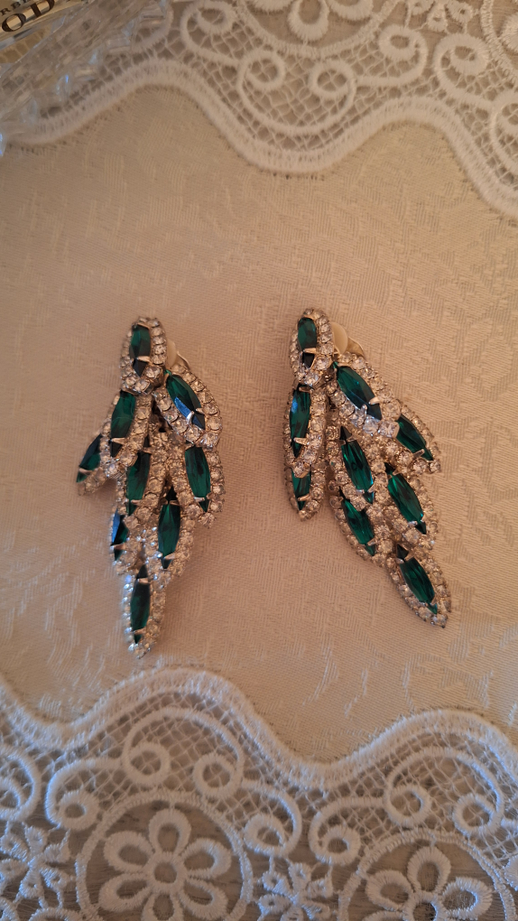 Emerald & Rhinestone Clip-on Earrings - photo 5