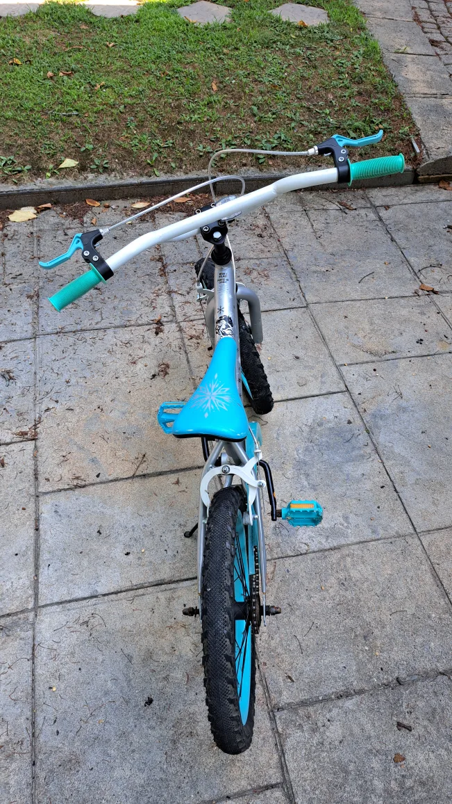 Huffy Disney Frozen 18" Bike image indicator(4)