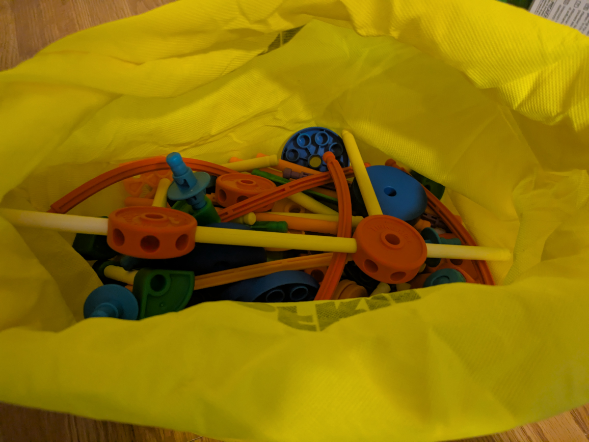 Baby train, magnets and connectors