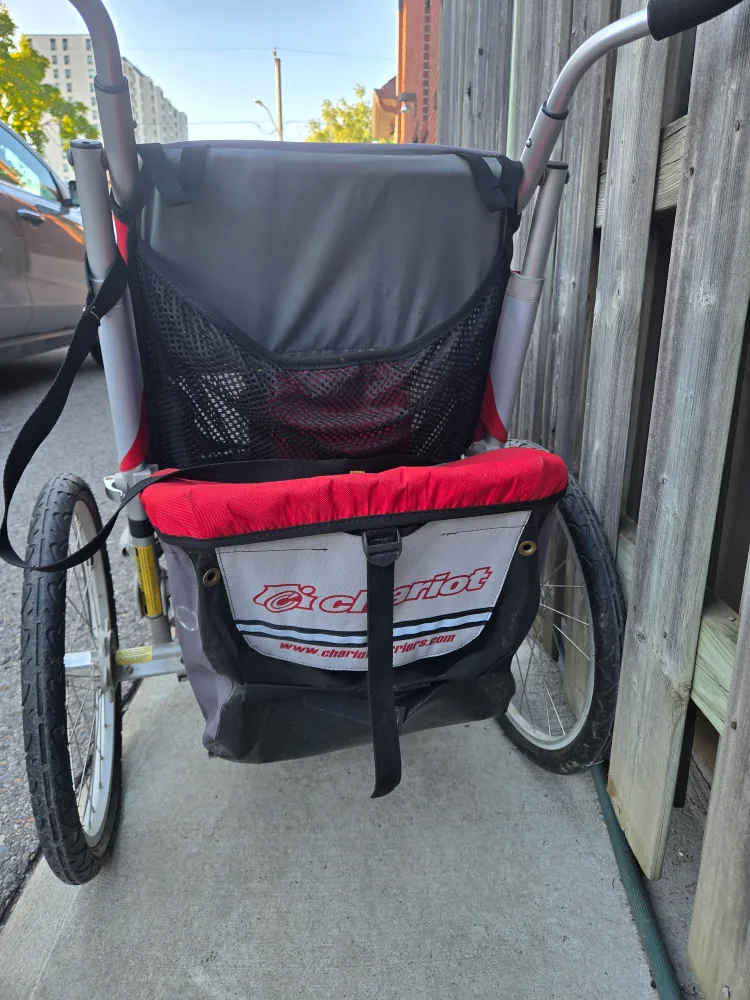 Chariot Child Carrier/Stroller image indicator(2)