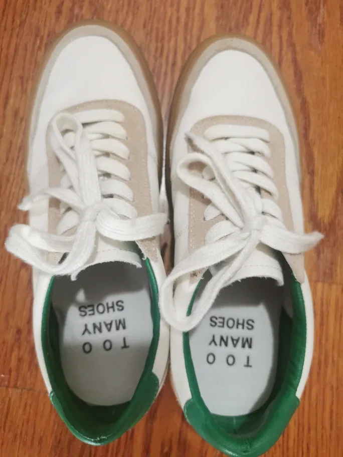 Too Many Shoes White & Beige Sneakers thumbnail