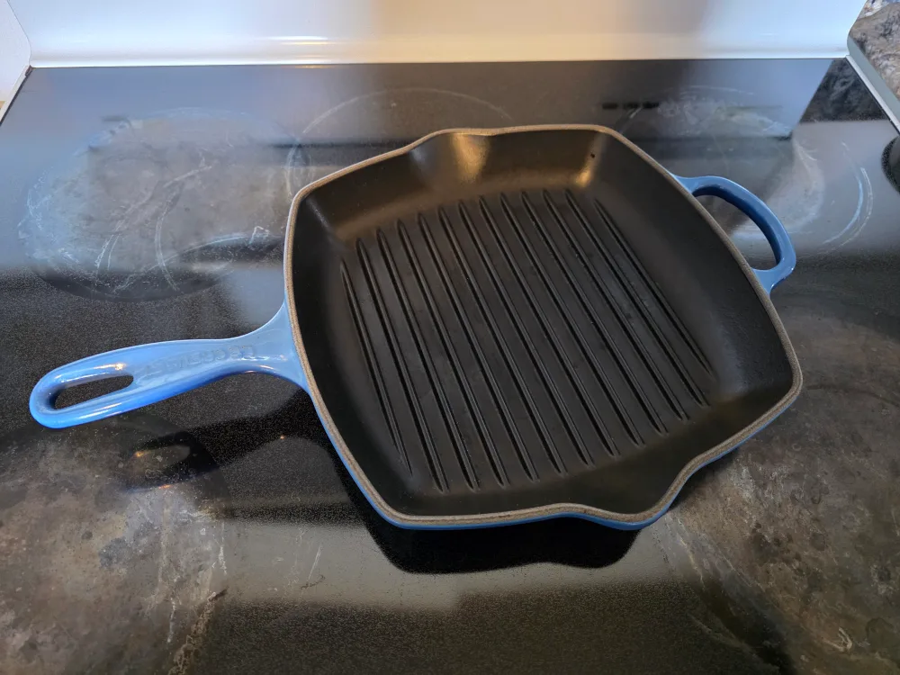 Le Creuset 10" Blueberry Square Skillet Grill (10") thumbnail