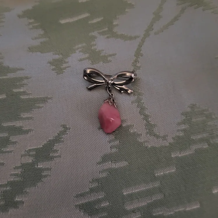 Vintage Pink Stone Bow Brooch thumbnail