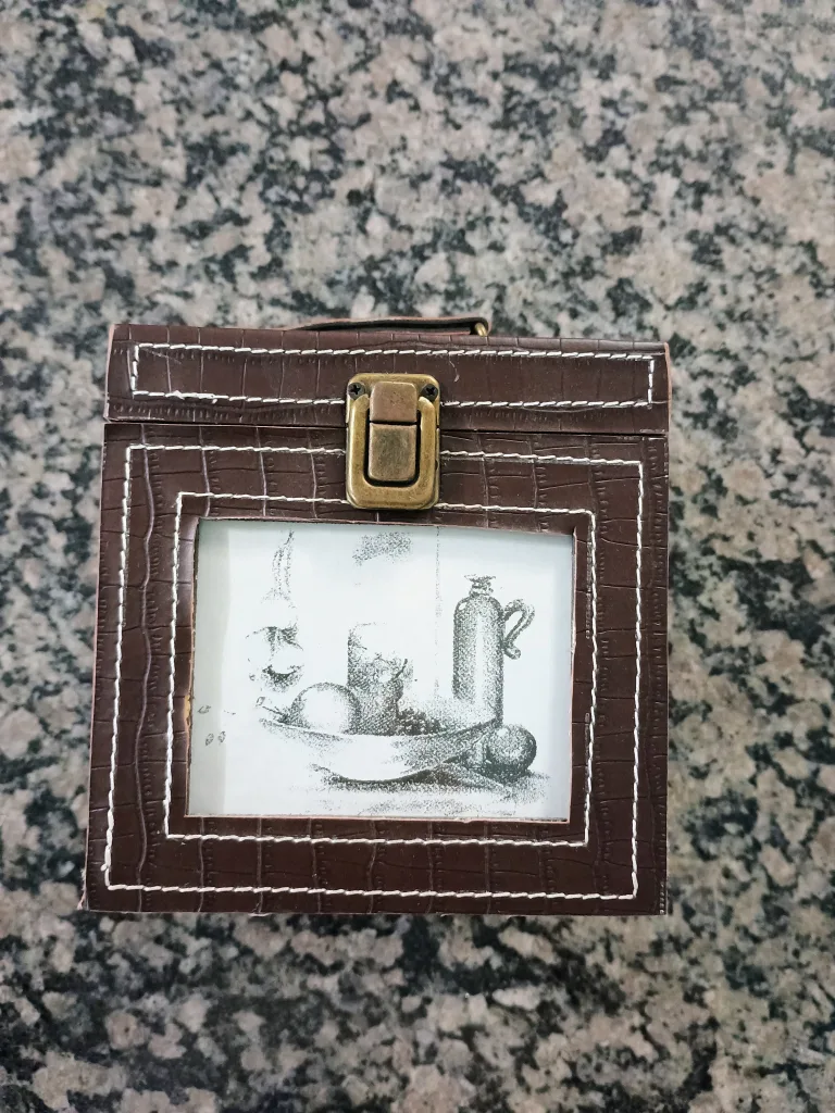 Decorative Brown Faux Leather Storage Box image indicator(4)