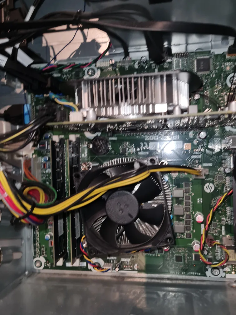 OMEN by HP Desktop PC Series, i7 6700, Model No 870-119 image indicator(6)