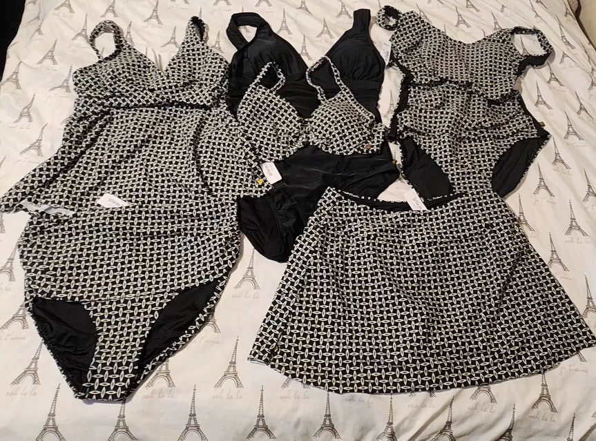 Swimsuit 6-piece set BNWT *NOT A STORE* thumbnail