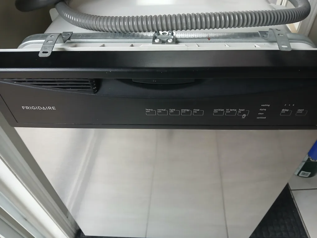 Frigidaire Dishwasher - Great Condition image indicator(6)