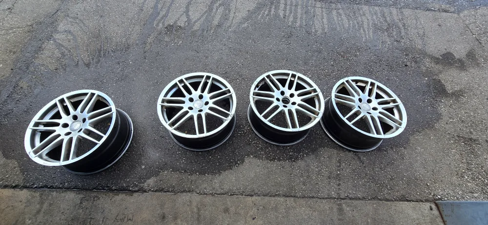 Set of 4 Alloy Wheels thumbnail