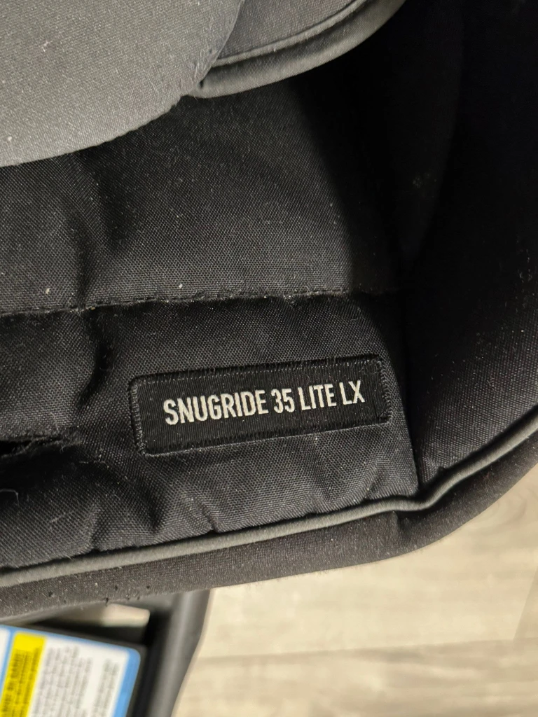 Graco SnugRide 35 Lite LX Infant Car Seat - Black - photo 3