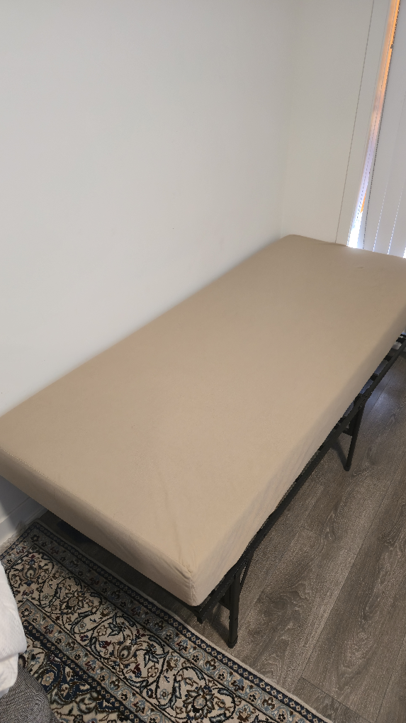 Zinus 5-Inch Memory Foam Narrow Twin Mattress