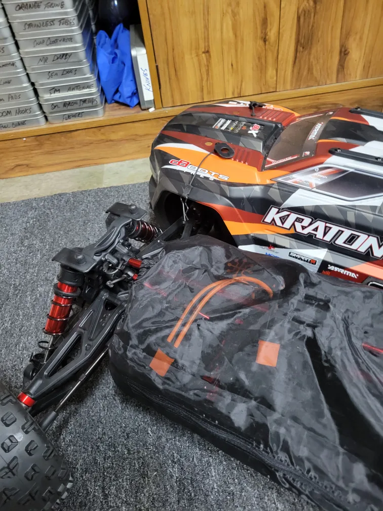 Arrma Kraton 8S RC Truck image indicator(3)