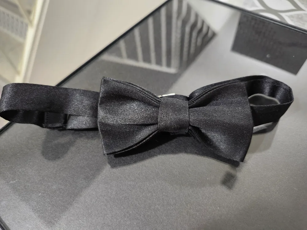 Black Matte Satin Bowtie thumbnail