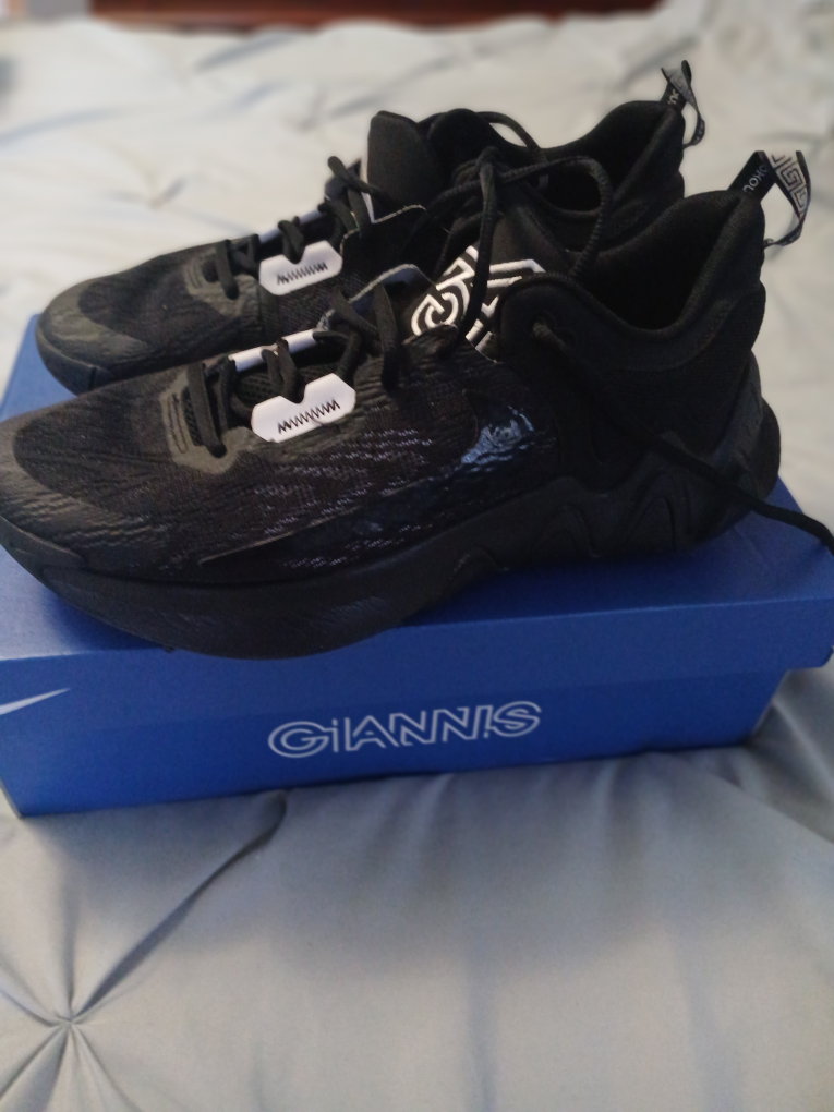 Nike Giannis Immortality Basketball Shoes - Size 9 - photo 3