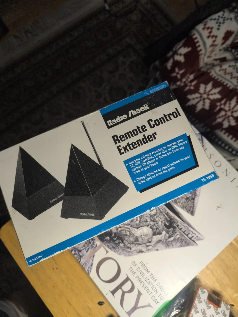 RadioShack Remote Control Extender - New in Box thumbnail