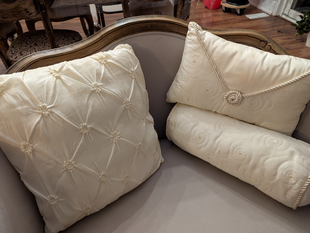 Decorative Throw Pillows - Set of 3 - photo 2
