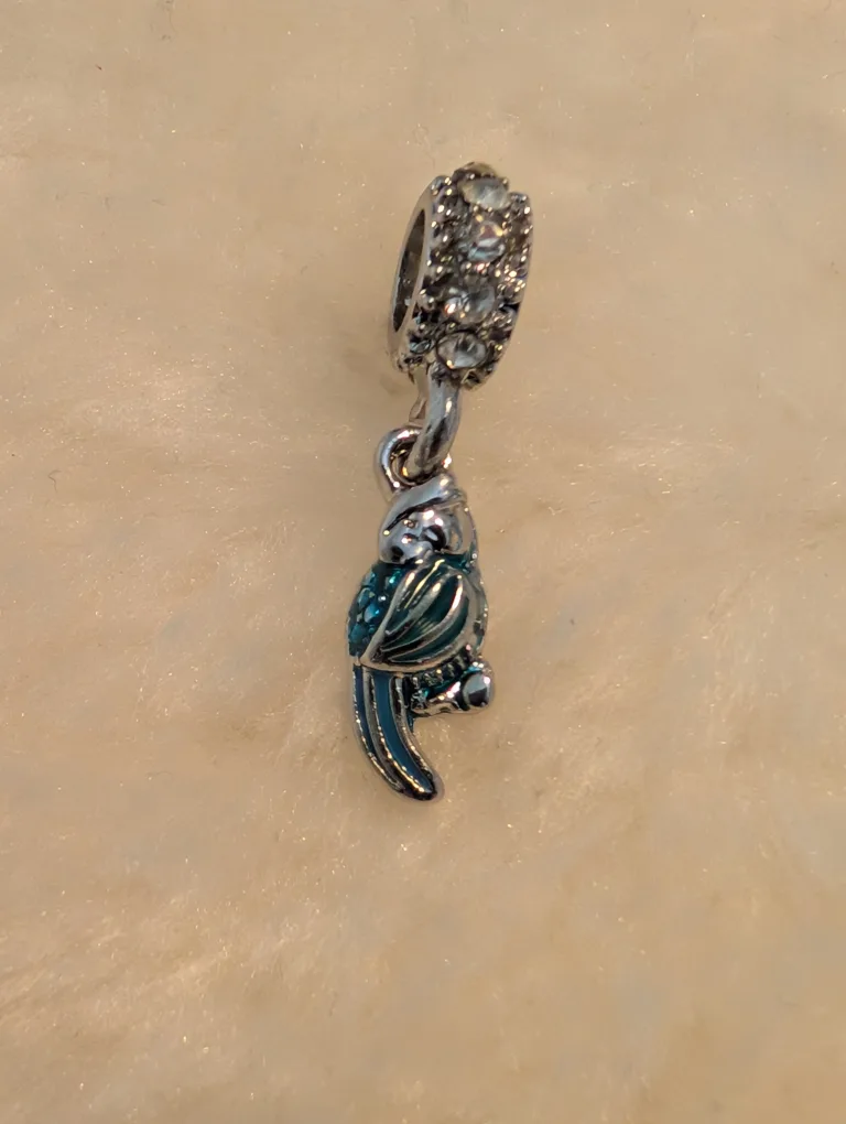 Parrot Charm thumbnail