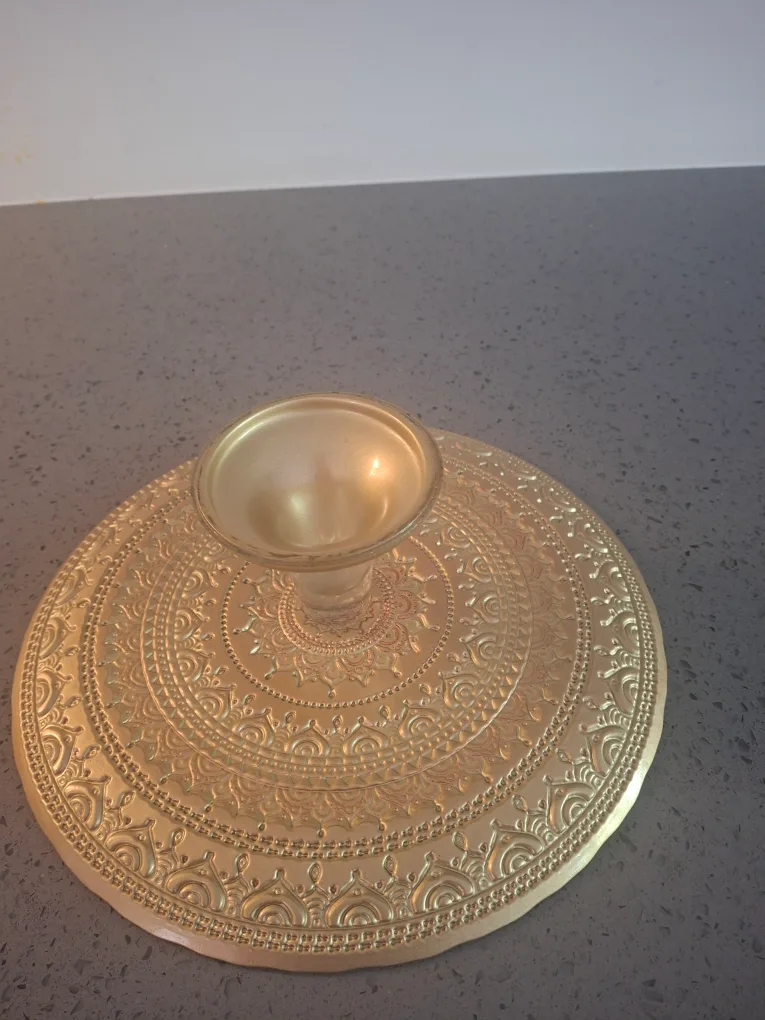 Red & Gold Decorative Cake Stand image indicator(2)