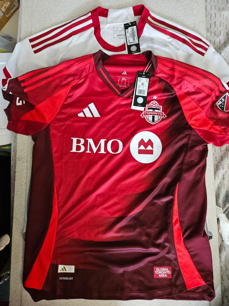 Adidas Toronto FC Jersey, Size L thumbnail