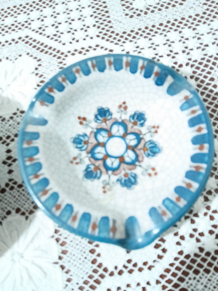 Handcrafted Ceramic Ashtrays - Set of 2 - photo 2