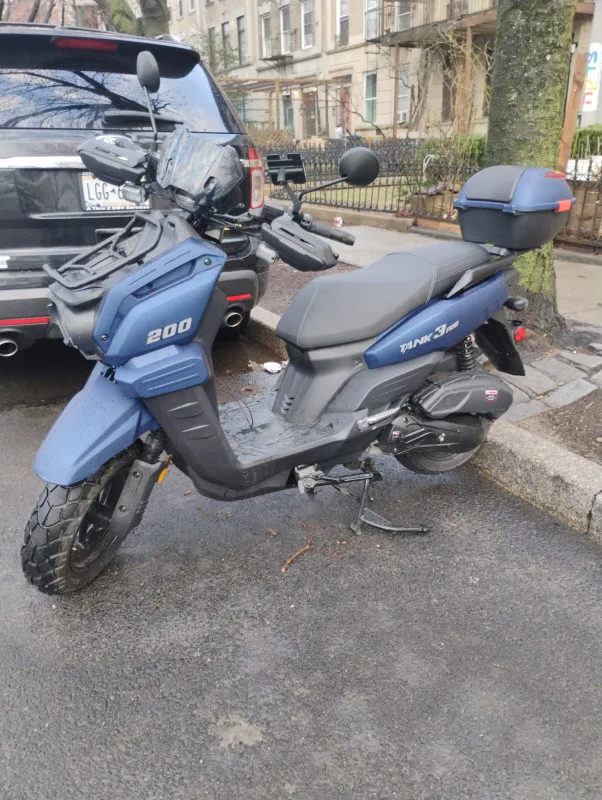 Tank 3 Pro 200cc Scooter willing to negotiate