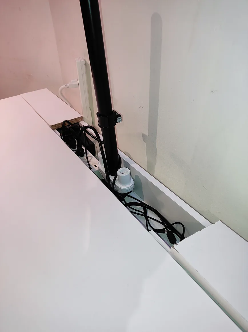 IKEA Alex Desk - White image indicator(3)