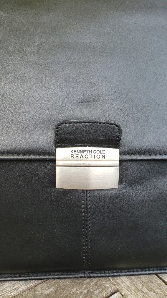 Kenneth Cole Reaction Black Leather Briefcase image indicator(6)
