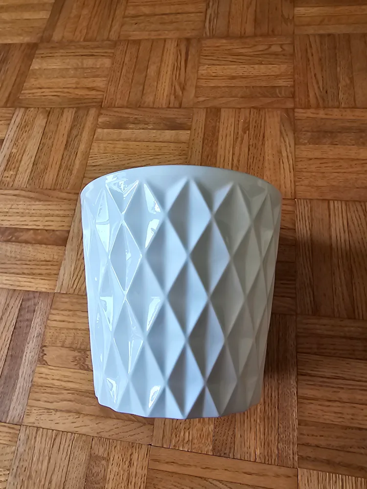 Tapered Geo Pot - White thumbnail