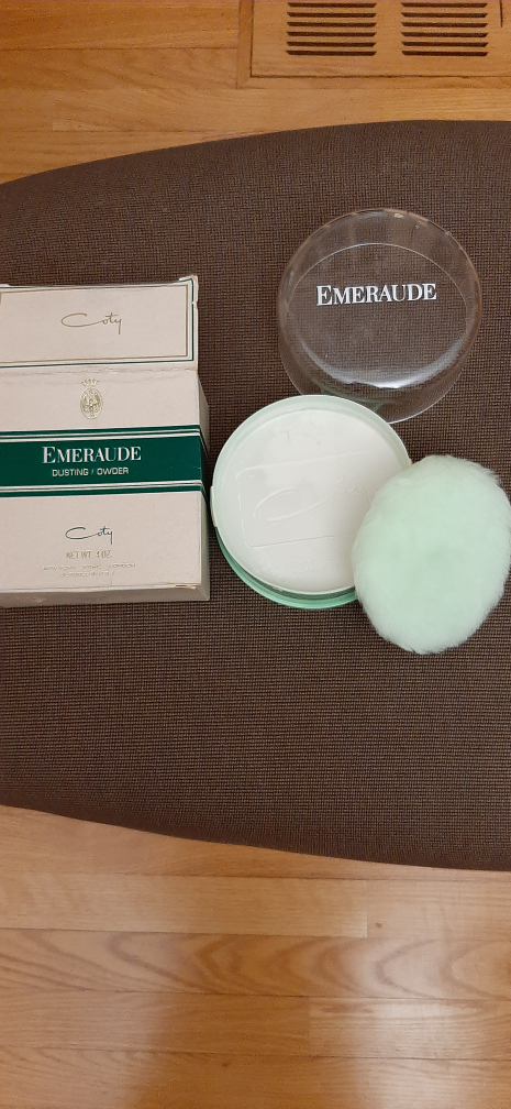 Coty Emeraude Dusting Powder - Vintage