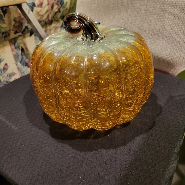 Decorative Glass Pumpkin thumbnail