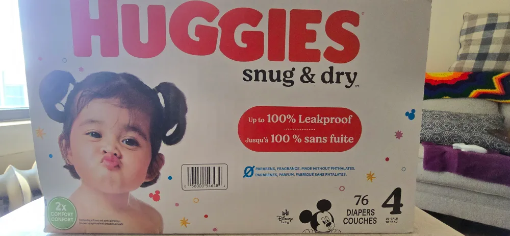 Huggies Snug & Dry Size 4 Diapers (38 count) thumbnail