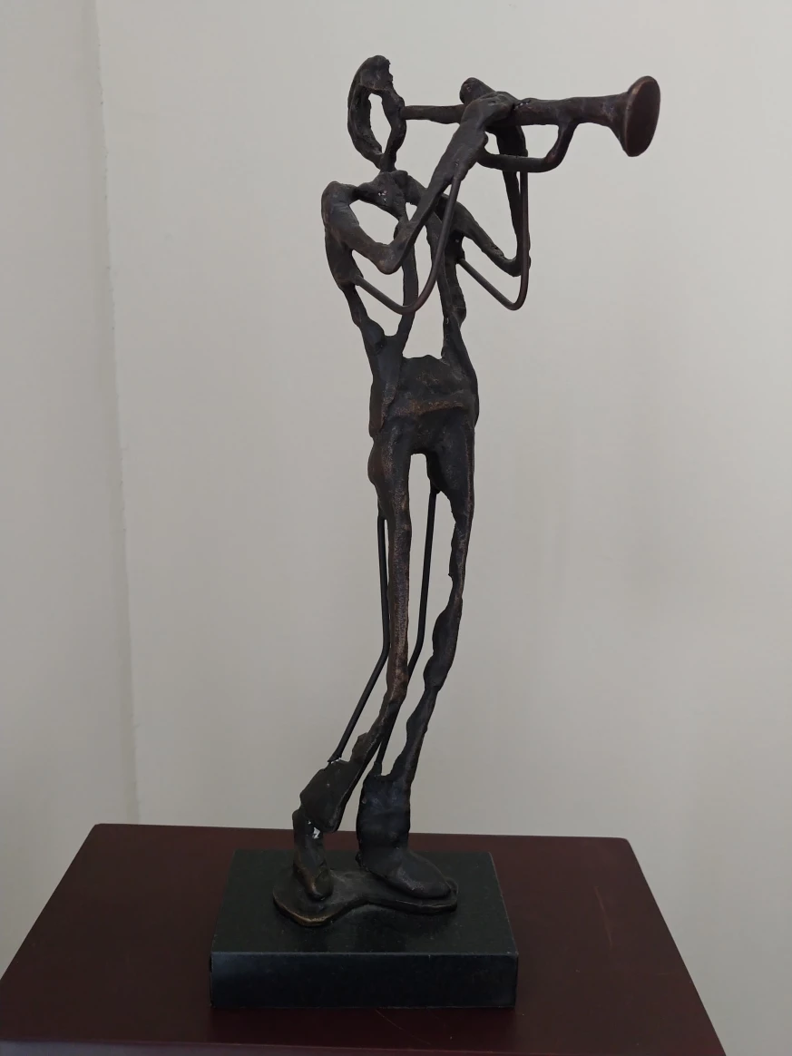 Trumpet Player Bronze Sculpture "🧡"