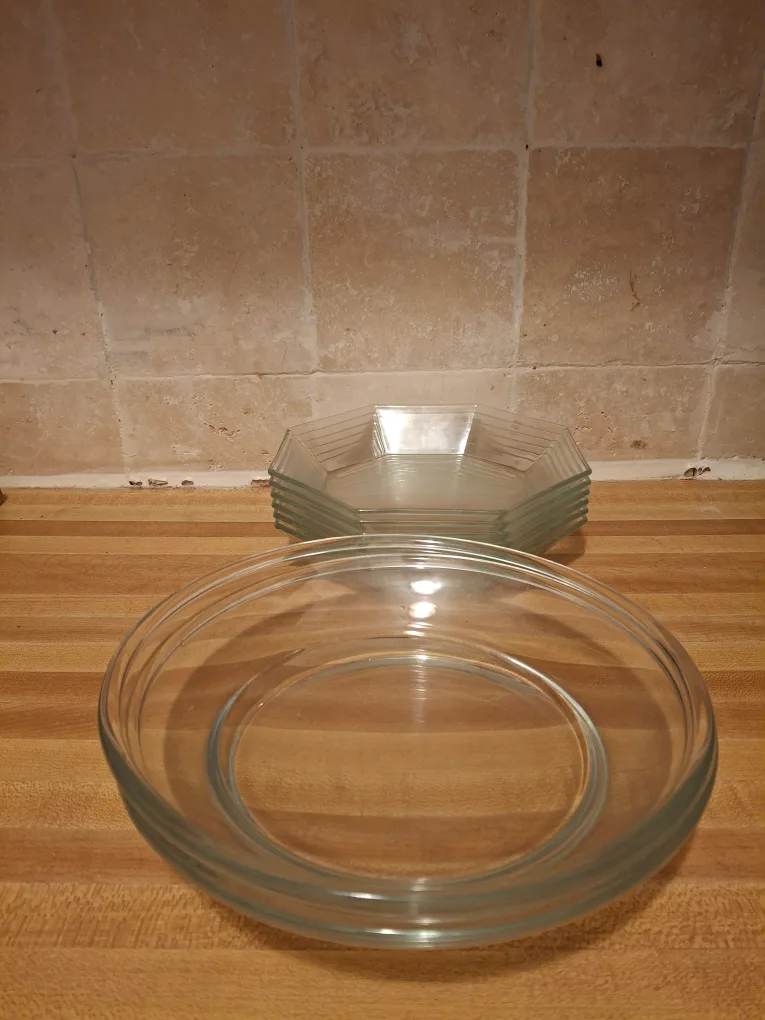 Glass Bowls set - 6 octagonal 2 round plates image indicator(2)