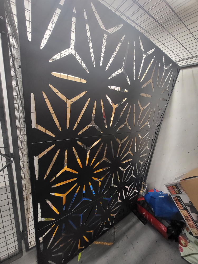Decorative  outdoor divider - photo 4