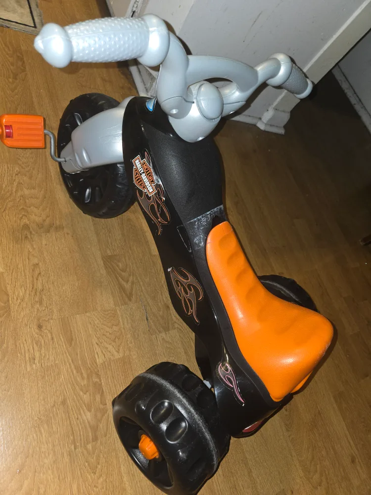 Harley Davidson Tricycle FISHER PRICE✨️🚲 KIDS image indicator(2)