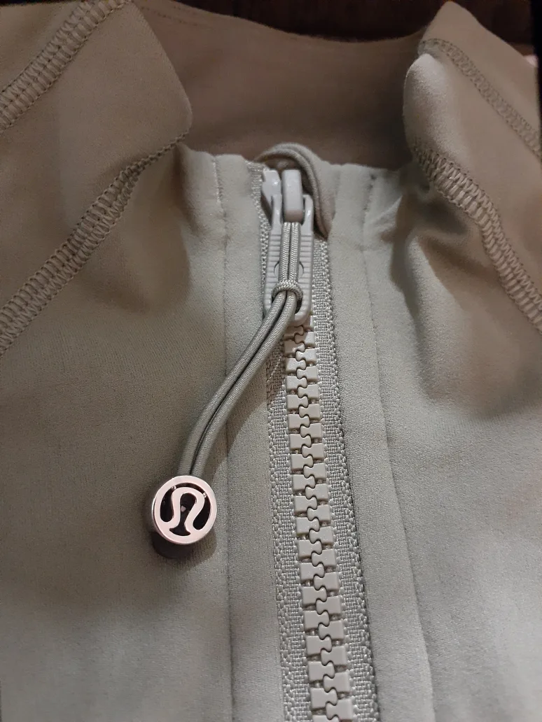 Lululemon Define Jacket *Nulu Size 4 image indicator(2)