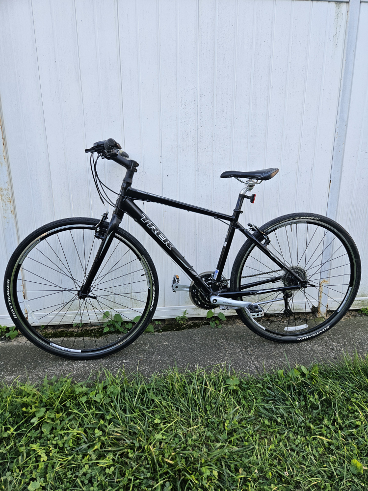 trek FX hybrid bike
